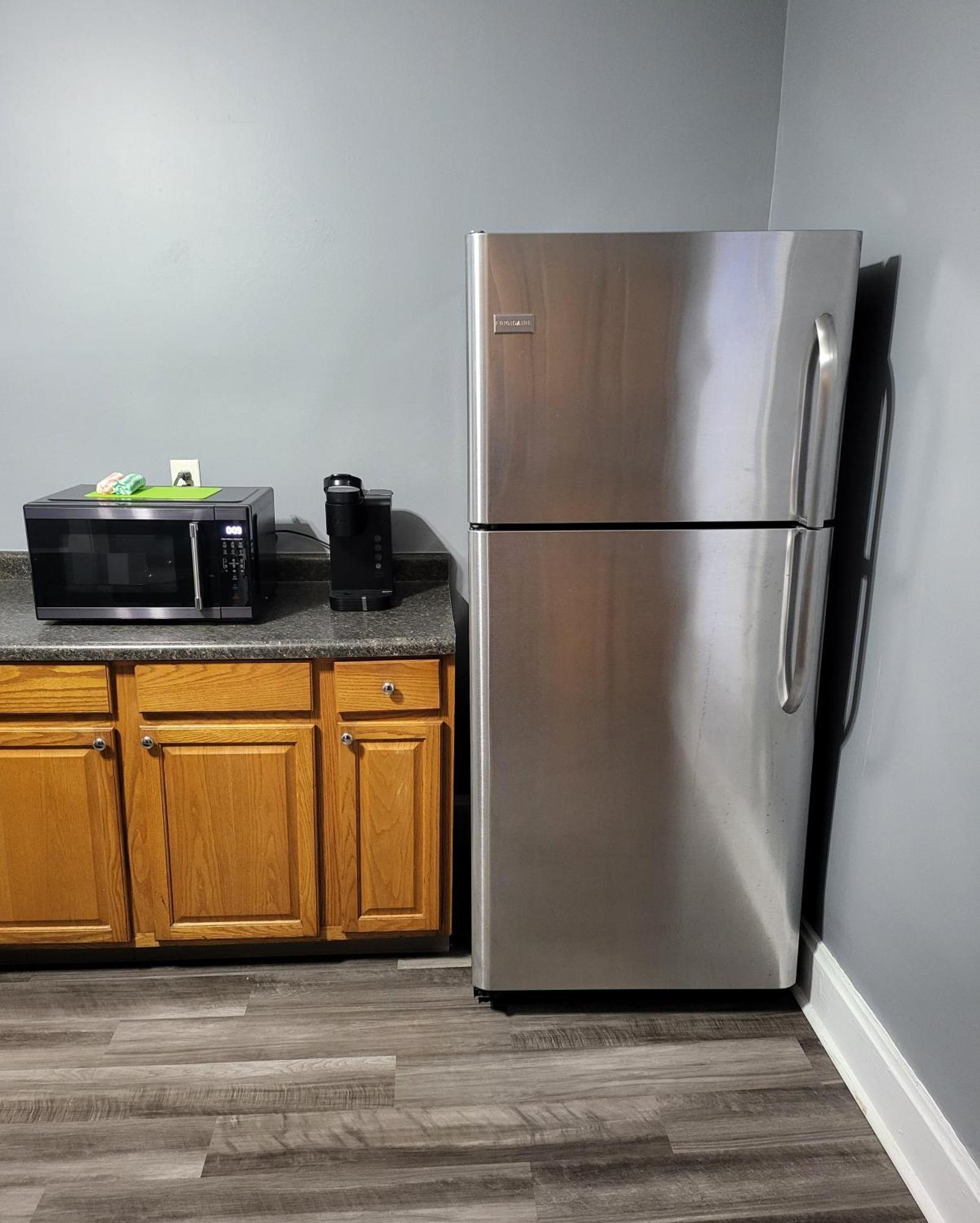 Guest Room With Two Double Beds In Columbus Oh, Airport Location Exteriér fotografie