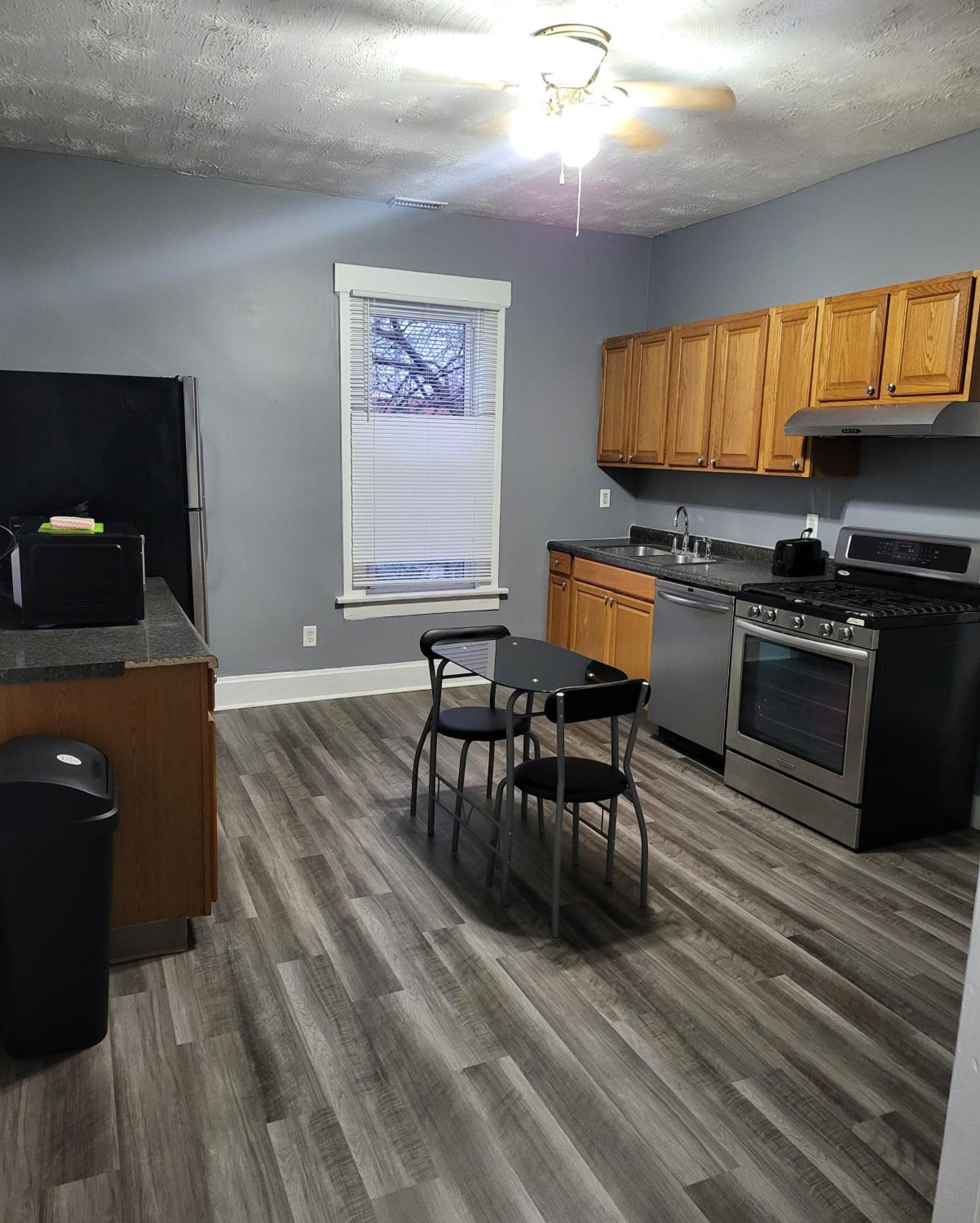 Guest Room With Two Double Beds In Columbus Oh, Airport Location Exteriér fotografie